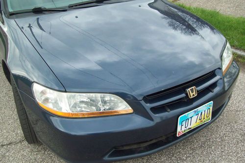 1999 Honda Accord EX Sedan 4-Door 2.3L 5spd.162k cold A/C near mint condition., image 19