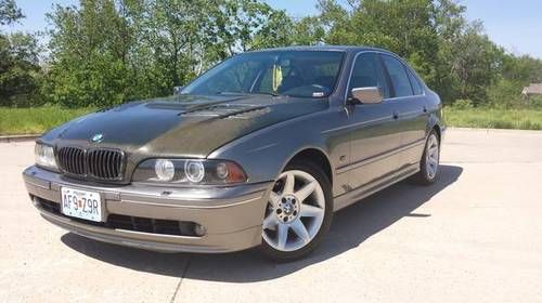 2002 bmw 525i base sedan 4-door 2.5l