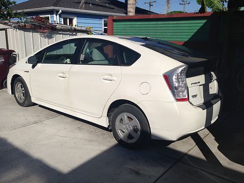 2010 Toyota Prius Base Hatchback 4-Door 1.8L, image 3