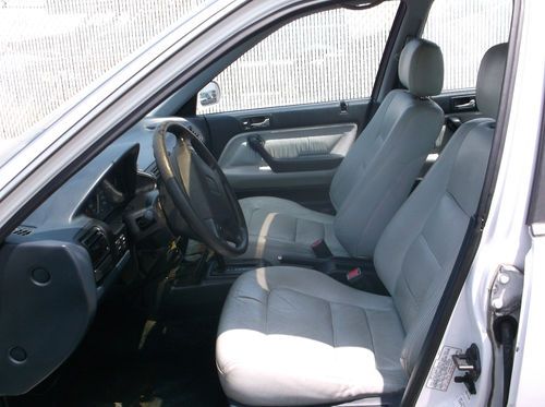 1992 Honda Accord, NO RESERVE, image 3