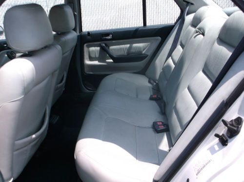 1992 Honda Accord, NO RESERVE, image 4