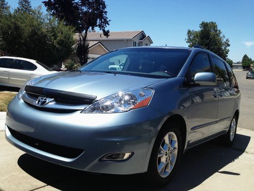 2005 toyota sienna xle limited: all power xenon sunroof leather