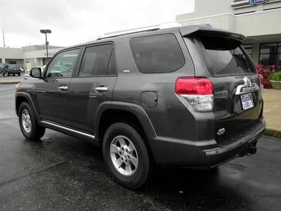 SR5 SUV 4.0L Leather Sunroof CD Premium Package 8 Speakers toyota 4x4, image 6