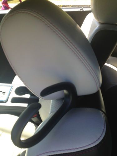 2010 Dodge Challenger R/T Coupe 2-Door 5.7L, US $26,000.00, image 5