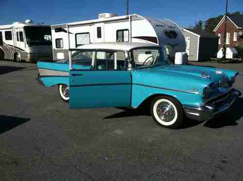 1957 Chevrolet Bel Air Teal 2 Door Post, image 5