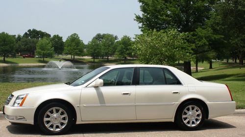 2008 cadillac dts base sedan 4-door 4.6l