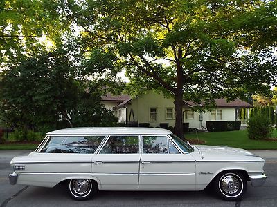 Beautiful 1963 ford galaxie country sedan wagon 1 owner 352 interceptor nice !