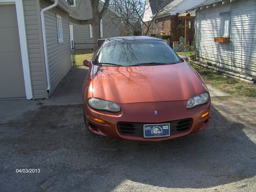 2001 chevrolet camaro base coupe 2-door 3.8l