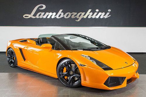 Low miles!!+superleggera carbon fiber+lp560 front bumper+nav+rr camera