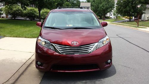 2011 toyota sienna xle awd - 7 passenger - nav + ent pkg - salsa red pearl