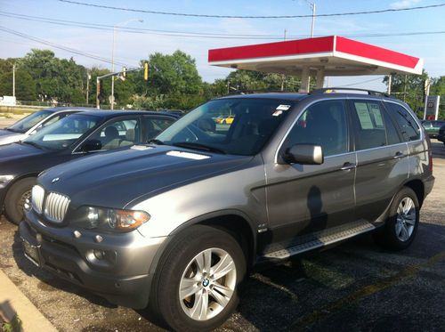 2006 bmw x5 4.4i sport utility 4-door 4.4l mint condition 82k miles