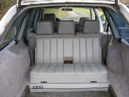 1988 Mercedes Benz 300TE, for parts or rebuild, good body, image 6