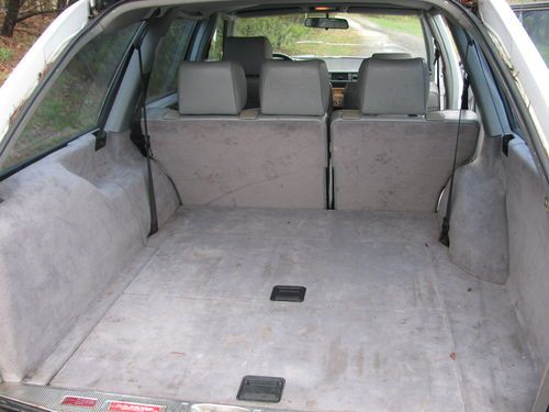 1988 Mercedes Benz 300TE, for parts or rebuild, good body, image 7
