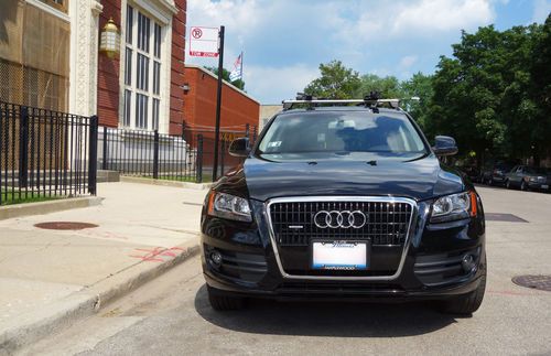 2010 audi q5 premium sport utility 4-door 3.2l, brilliant black, low miles