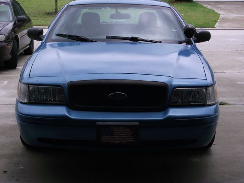 2003 ford crown victoria police interceptor sedan 4-door 4.6l