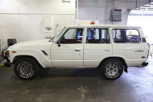 Toyota land cruiser fj60