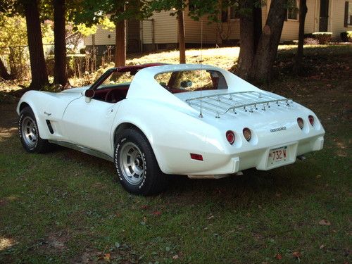 1977 corvette l82 4sp, t-tops, many extras, rare options