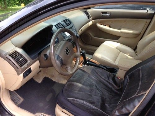 2003 Honda Accord EX Sedan 4-Door 3.0L, image 5