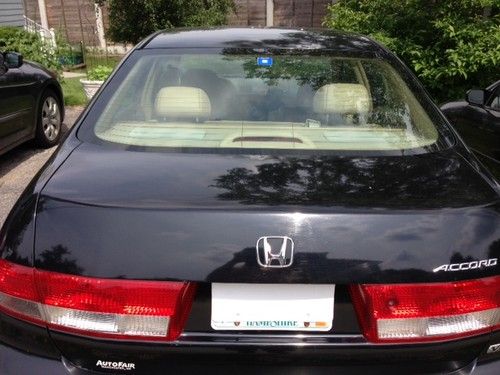 2003 Honda Accord EX Sedan 4-Door 3.0L, image 9