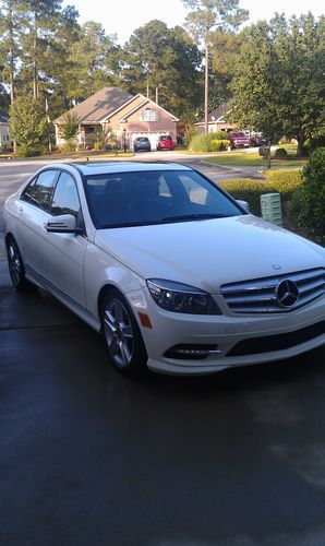 2011 mercedes c300 4matic.   good car fax.  warranty
