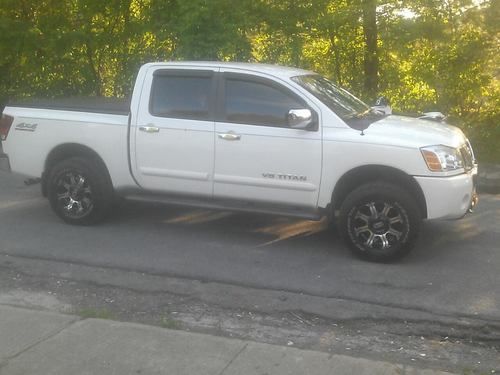 2005 nissan titan crew cab 4x4 big tow and off road package