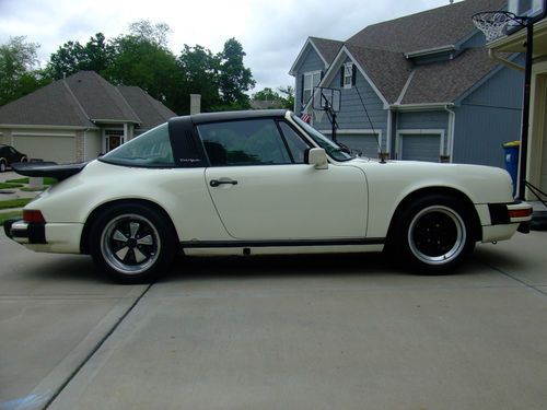 1983 porsche 911 sc targa 2-door 3.0l