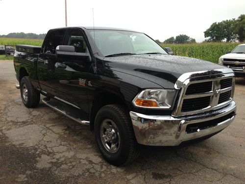 2011 ram 2500hd st crew cab 4-door cummins 6.7l diesel 4x4