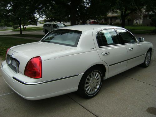 2004 Lincoln Town Car (Ultimate) like new  48,500 actual miles., US $11,000.00, image 2