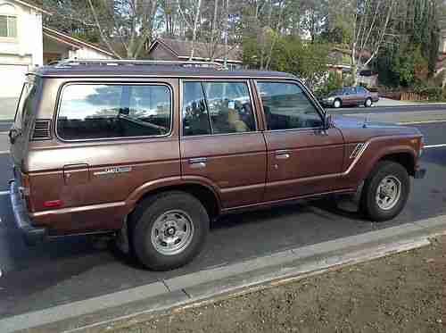 1984 Toyota landcruiser fj60, image 2
