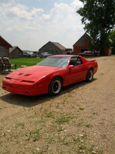 1989 pontiac trans am  , 5.7  ttops, only 63k actual miles, hard to find