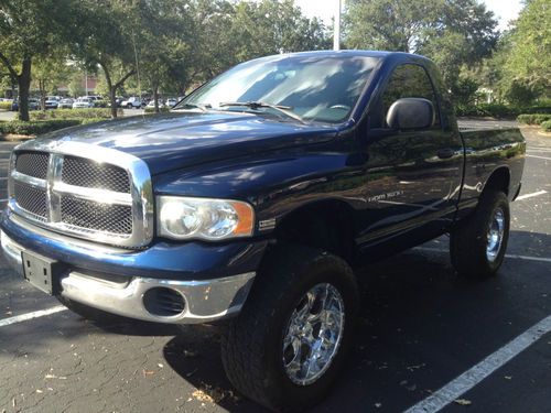 2004 4x4 dodge ram 1500 slt  2-door pickup 5.7l v8 118000 miles