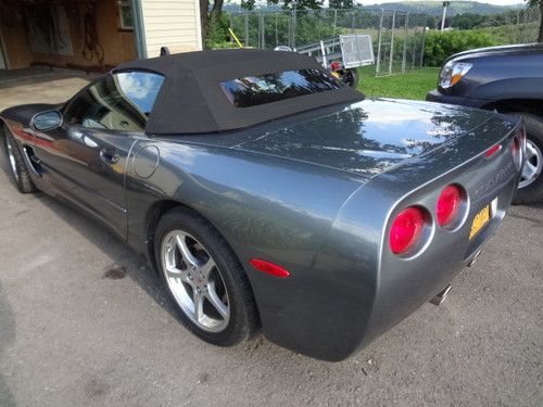2003 chevy corvette convetible manual