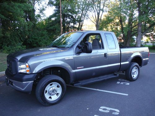 2006 ford f250 12,000 original miles 1 owner garage kept 4x4 xcab diesel