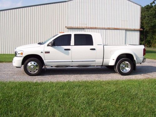 2007 dodge mega cab laramie 5.9 liter diesal 6 spd. manual 2wd