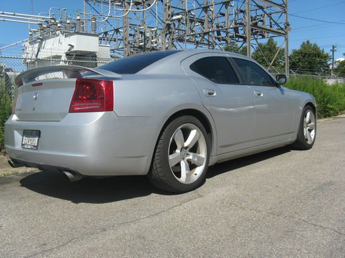 2006 dodge charger srt8, fully loaded!!!