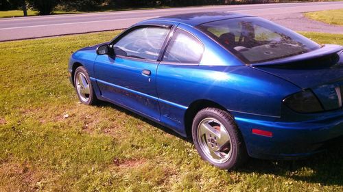 2004 pontiac sunfire se coupe 2-door 2.2l