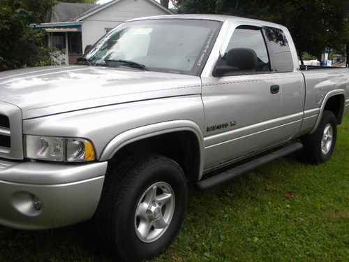 2001 dodge ram 1500 slt laramie edition