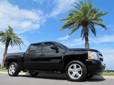 Chevrolet silverado lt crew cab -- leather interior - onstar - xm radio clean!!