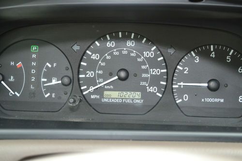 1997 Toyota Camry LE Sedan 4-Door 2.2L, image 4