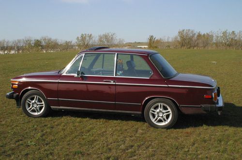 1974 BMW 2002, image 2