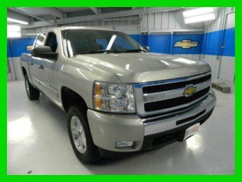 Lt 4x4 z71 4 door crew cab off road 4x4 clean carfax 2 owners we finance low apr