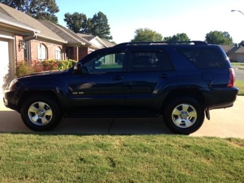 2005 toyota 4 runner sr5 4x4 low miles