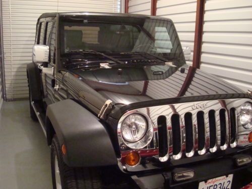 2007 jeep wrangler unlimited, low, low miles loaded lots of chrome