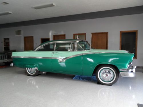1956 Ford fairlane victoria hardtop #9