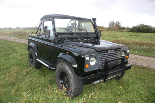 Land rover defender 90 2.5 diesel lhd