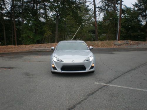 2013 scion fr-s base coupe 2-door 2.0l