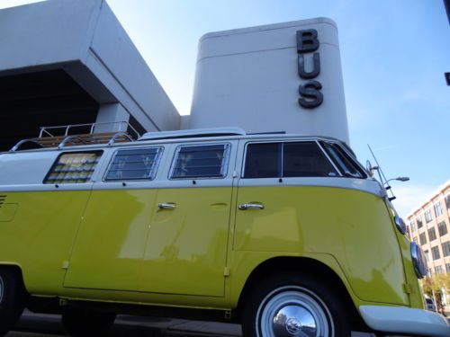 1967 volkswagen pop-top camper