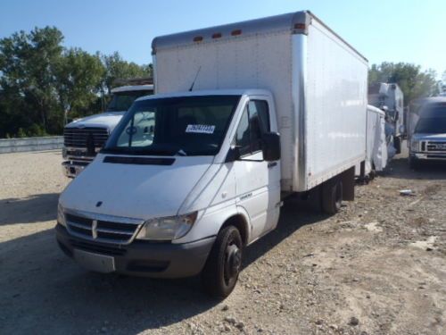 2006 dodge spriner 3500 158 wheel base box truck 14 foot box all power cruise