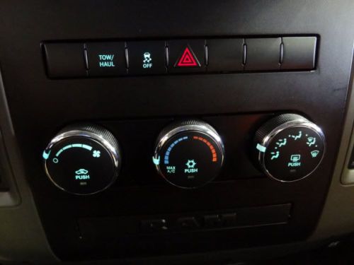 ST 5.7L CD 4X4 Airbag Deactivation Side Air Bag System Dual Air Bags Tachometer, image 21