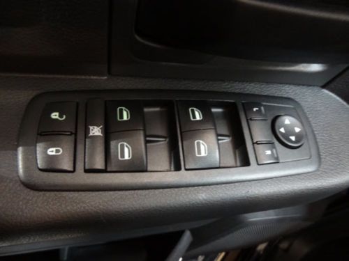 ST 5.7L CD 4X4 Airbag Deactivation Side Air Bag System Dual Air Bags Tachometer, image 27